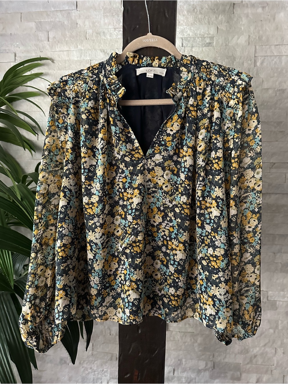 LOFT Navy Blue Yellow Floral Ruffle Neck Long-Sleeve Blouse Size Large Petite